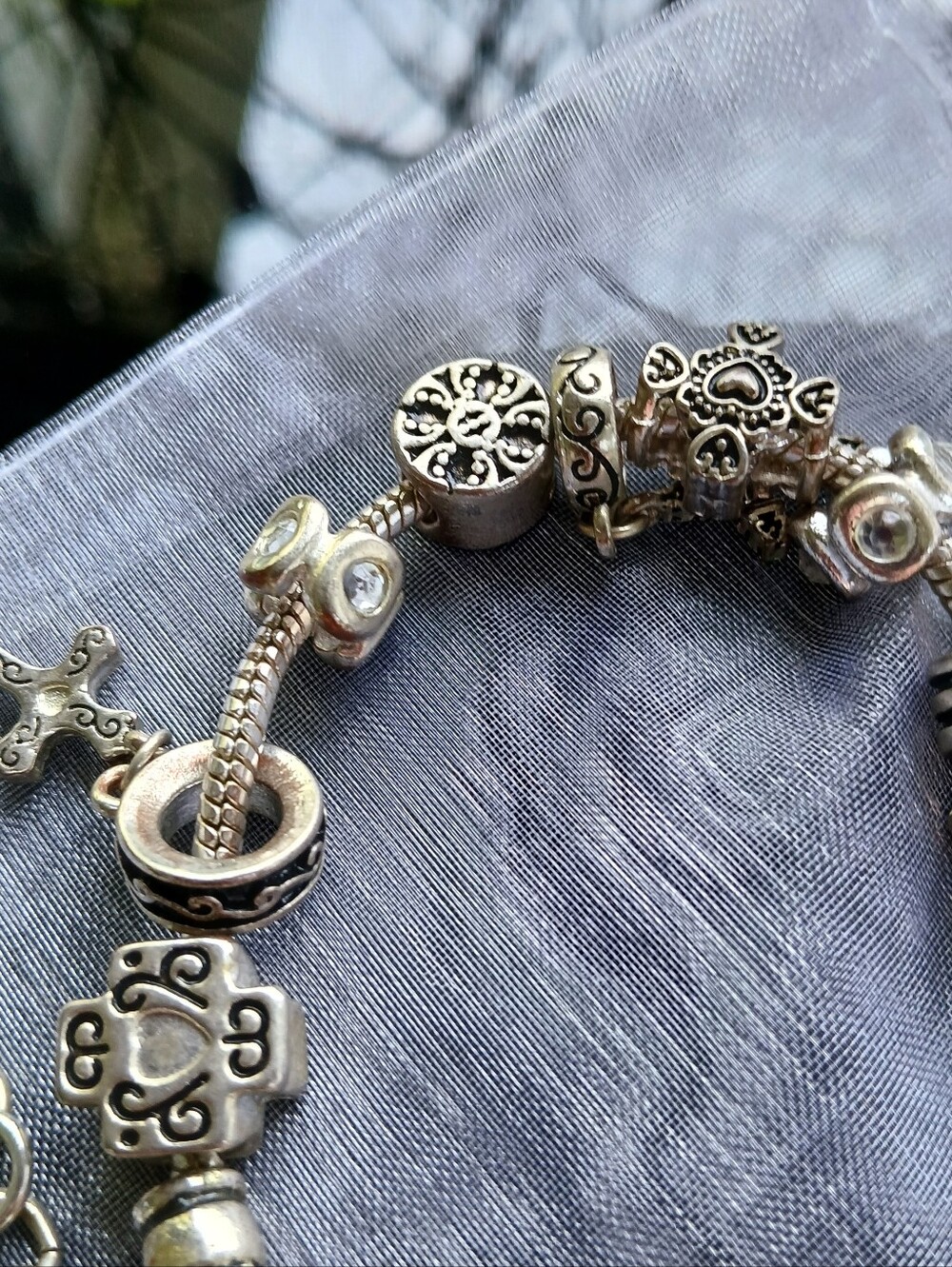 Premier Designs Charm Bracelet Silvertone Religious Cross Christian Jewelry - Picture 4 of 10